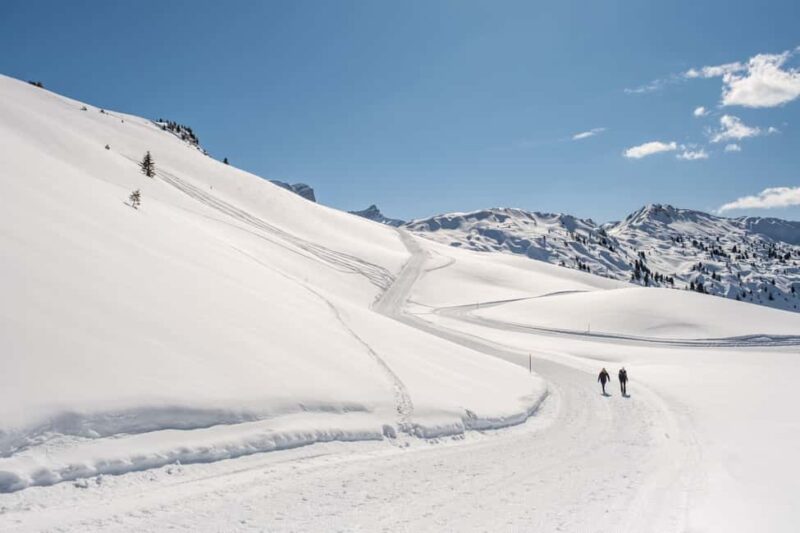 The winter hiking pass on Betelberg - Experience the Comfort and Style of the Betelberg Winter Hiking Pass