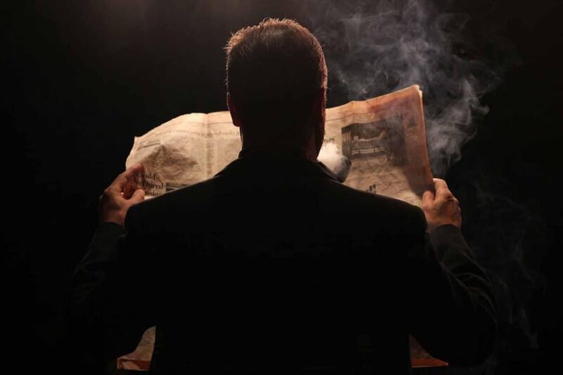 Theatre in Paris: The Bald Soprano (La cantatrice chauve) - English Surtitles Bring Accessibility to International Audiences