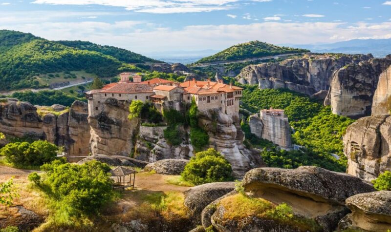 Thessaloniki: Full-Day Meteora Monasteries Tour - The Return Journey and Evening Bus Ride