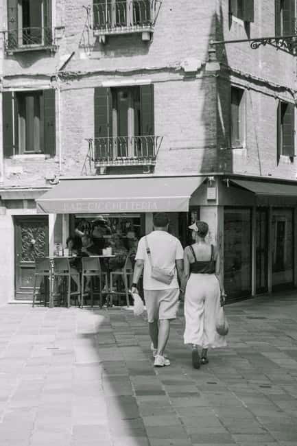 Thessaloniki: Photoshoot with a Private Photographer - Starting Your Thessaloniki Photoshoot in the City Center