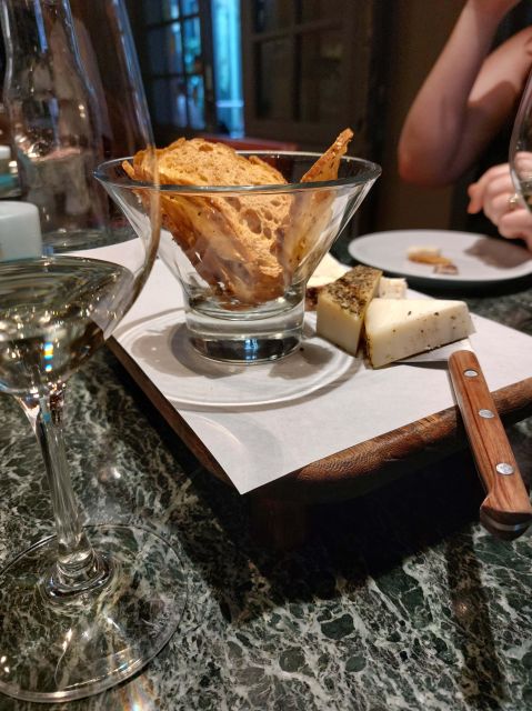 Thessaloniki: Small-Group Wine Tasting Tour with Appetizers - Exploring Thessaloniki with a Small-Group Wine Tasting Tour