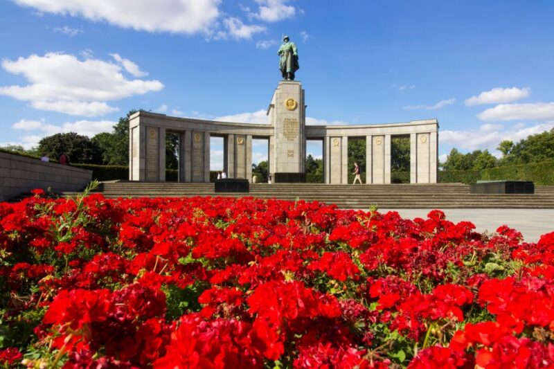 Third Reich and the Holocaust in Berlin Private Guided Tour - The Extended 5-Hour Tour: Deeper Into Berlin’s WWII and Jewish History