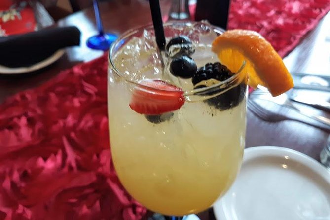 Thirsty Thursdays Tour (cocktails and appetizers) - Personal Attention from Guides Like Faye and Sydney