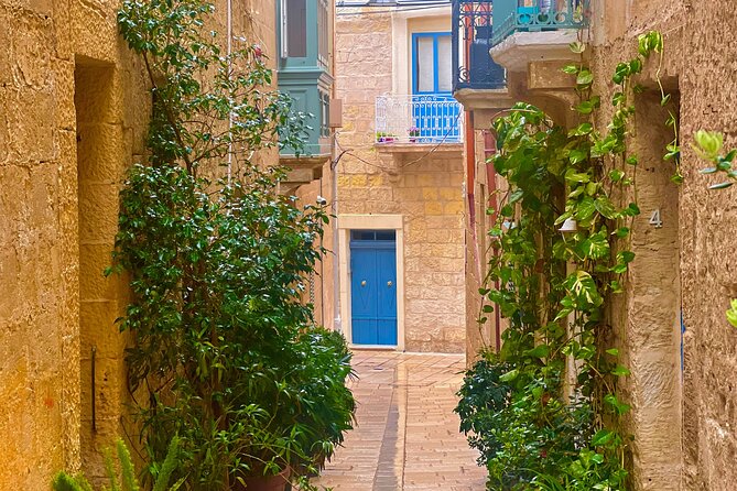 Three cities walking tour incl. entrance to Inquisitor's palace - Walking Along the Vittoriosa Waterfront and the Freedom Monument