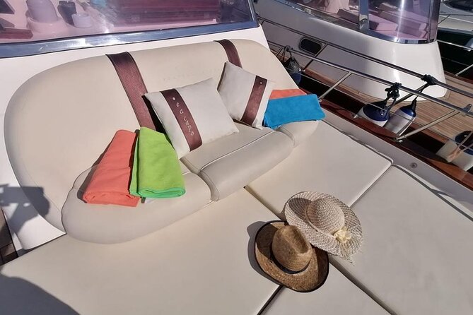 Three Hour Private Guided Tour of Capri with a luxury Gozzo cabin cruiser - Key Points