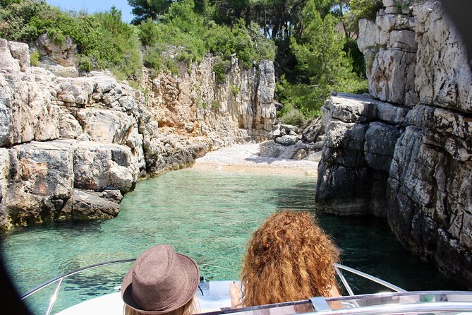 Three Islands Private Speedboat Tour With Blue Lagoon Stop - Swimming in the Blue Lagoon on Krknjasi Island