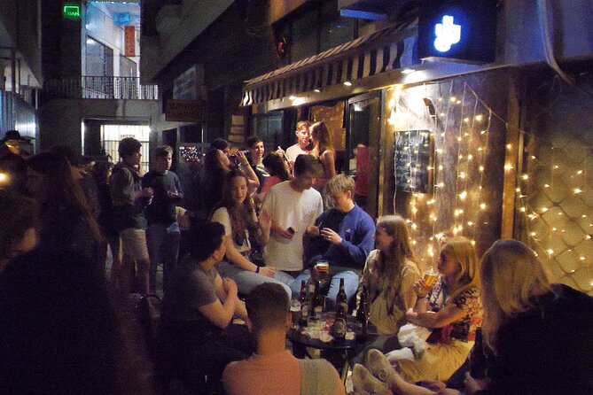 Thursday & Friday Night Pub Crawl for Professionals in Athens - Value and Bookings