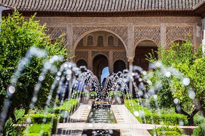 Tickets included: Alhambra Tour (Gardens, Alcazaba, Generalife) - Key Points