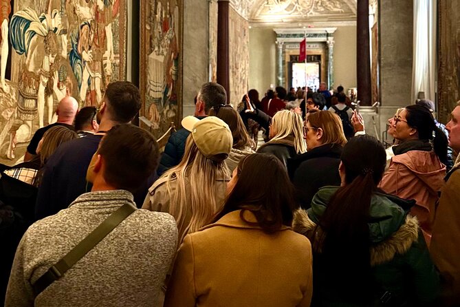 Tickets Vatican Museums & Sistine Chapel : Skip-the-Line Entrance - The Benefits of a Self-Guided Tour with Skip-the-Line Entry