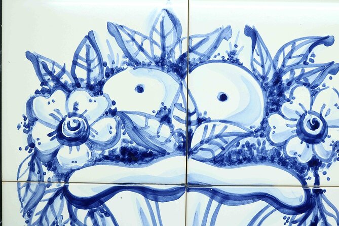 Tile painting workshop in the Algarve - The Studio Environment and Artistic Atmosphere