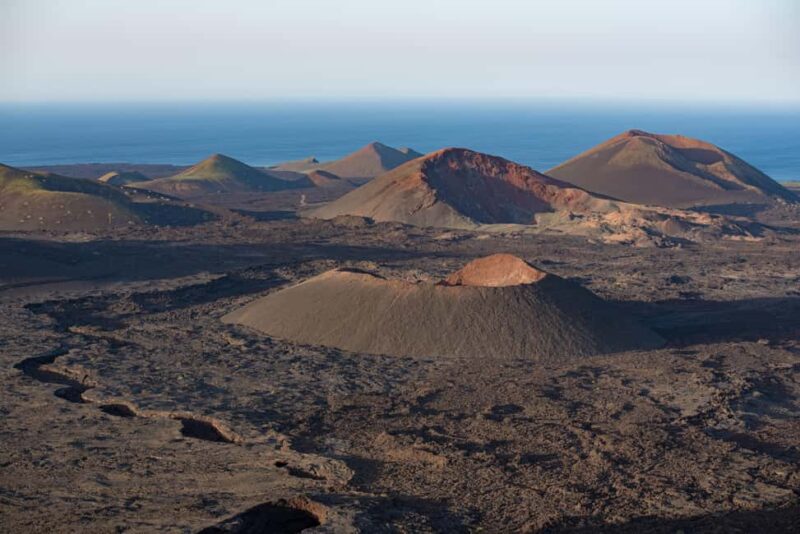 Timanfaya National Park: Evening Tour with Volcano Dinner - Sunset and the Unique Skyline of Timanfaya