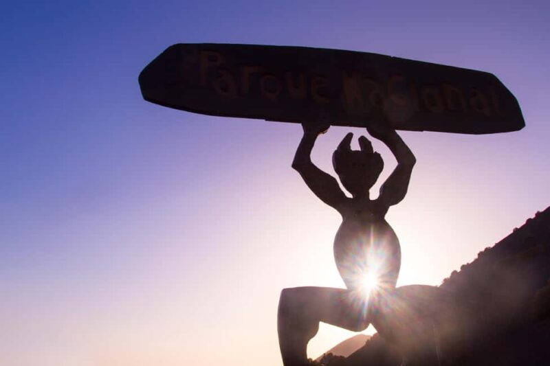 Timanfaya National Park: Evening Tour with Volcano Dinner - Volcanic-Cooked Dinner with Live Music