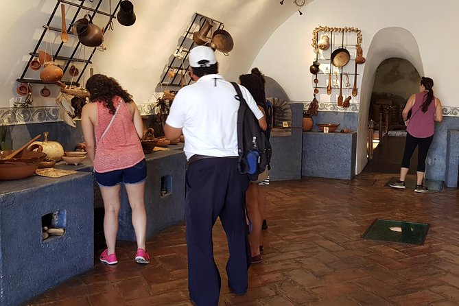 Time Travel Acapulco A Lively Cultural Journey & Market Adventure - Relaxing Lunch at Playa Caleta y Caletilla