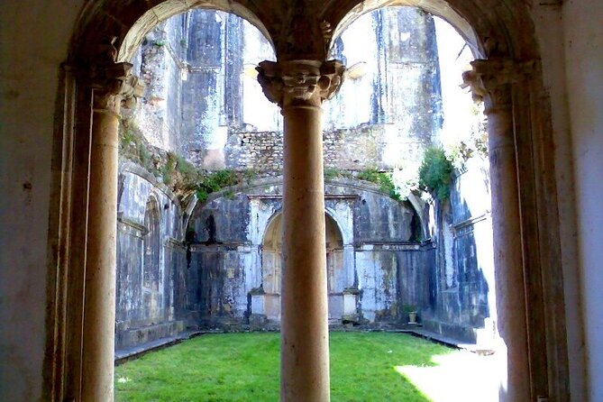Time travel at the Convent of Christ Tomar - Exploring the Convent of Christ: A Medieval Architectural Marvel