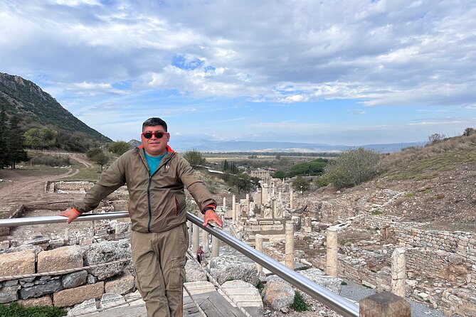 Time Travel in Ephesus: Affordable and Spectacular Experience - Expert Guides and Engaging Narration