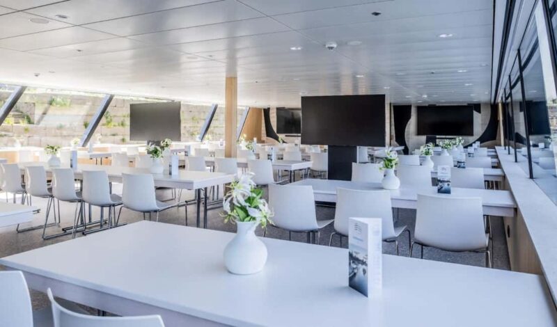 Time travel on the Elbe in Dresden - History of steamboat travel - Logistics and Meeting Details