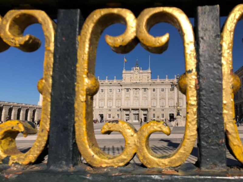 Time Traveler's Stroll From The Hapsburgs to The Bourbons - Exploring Madrid’s Historic Plaza de la Villa