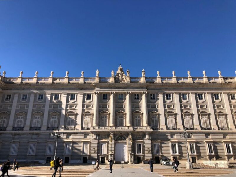 Time Traveler's Stroll From The Hapsburgs to The Bourbons - Meeting Points, Accessibility, and Booking Flexibility