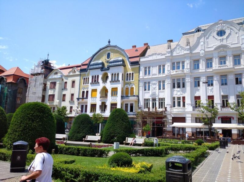 Timisoara Downtown Dream Tour - Unirii Square: The Heart of Timisoaras Civic and Cultural Heritage