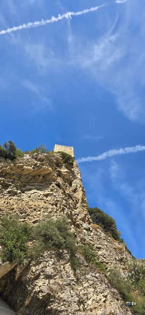 Tirana: Berat Private Day Trip with Certified Guide - Exploring Berat Castle and Its Inhabitants