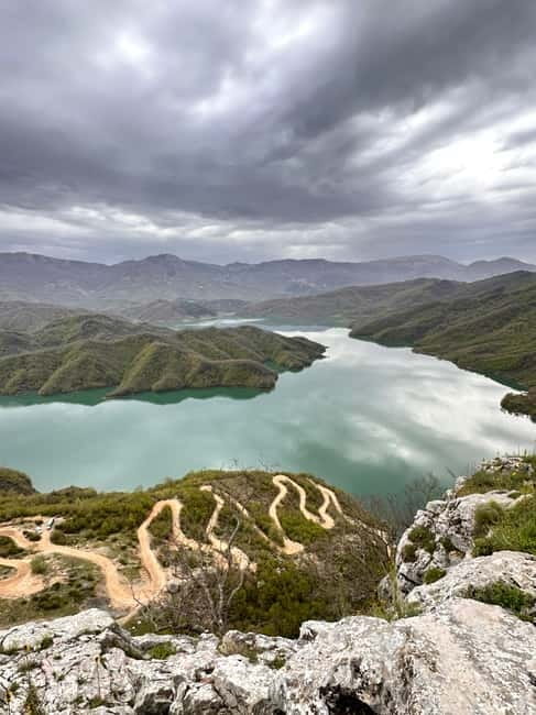 Tirana/Durres: Bovilla Lake and Mt. Gamti Off-Road 4x4 Tour - Exploring Bovilla Lake’s Scenic Beauty