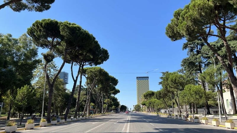 Tirana: Express Walking Tour with a Guide - Key Points