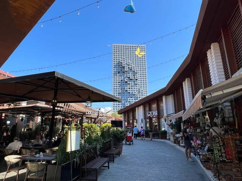 Tirana: Express Walking Tour with a Guide - Meeting Point at Discover Albania Office