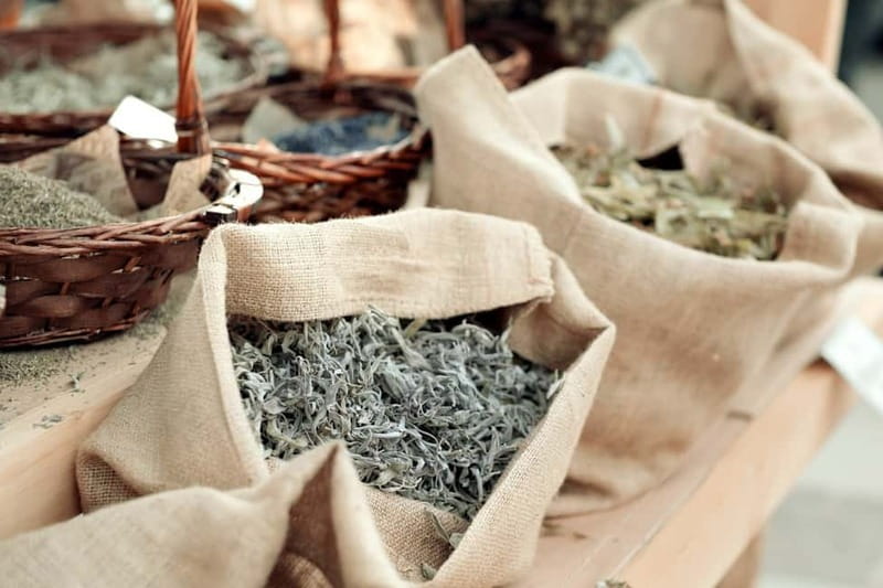 Tirana: Guided Walking Tour Breakfast & Lunch Included - Explore Tirana’s Traditional Flavors and Culture on a Guided Walking Tour