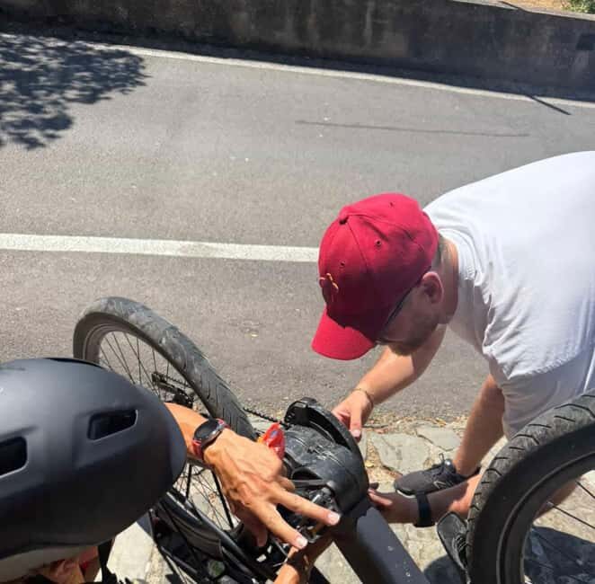 Tirana Highlights by Bike: Explore the Citys Top Sights - Key Points