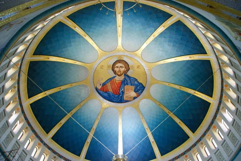 "Tirana to Albania: Tracing a Historical Path Tour" - Exploring Skanderbeg Square and the Surroundings