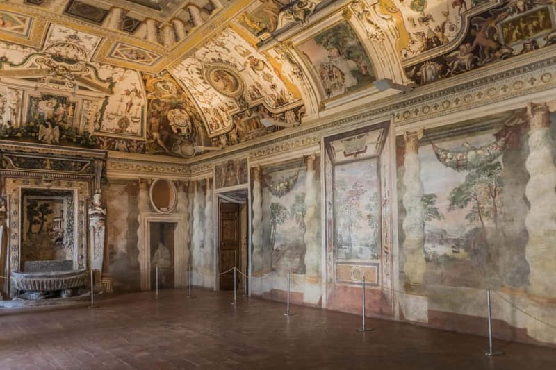 Tivoli: Villa d'Este Guided Tour - Inside Villa dEste: Frescoes and Architectural Details