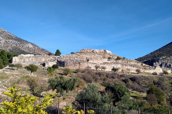 To Hydra Island from Athens: A Sightseeing Tour & Transfer - Savoring Authentic Greek Lunch and Drinks