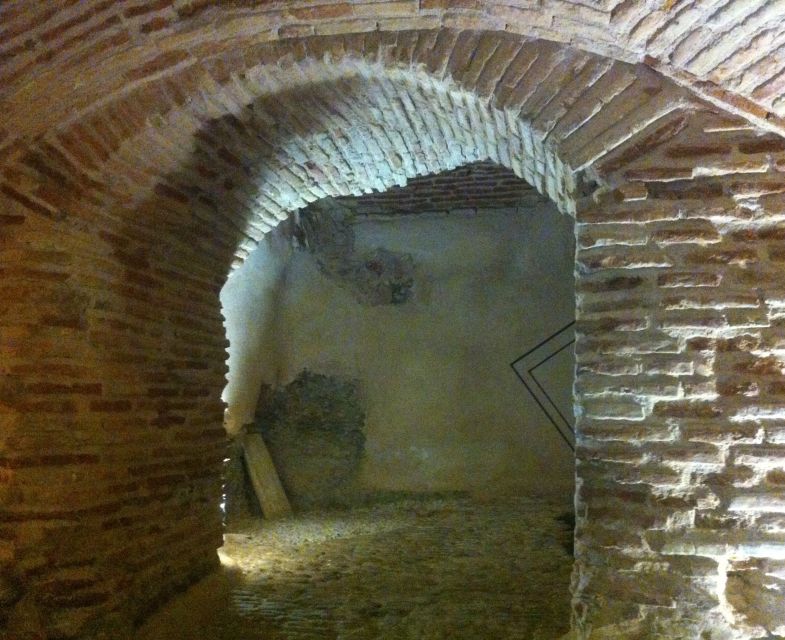 Toledo: Ancient Underground City Tour in Spanish - The Expertise of the Spanish-Speaking Guide