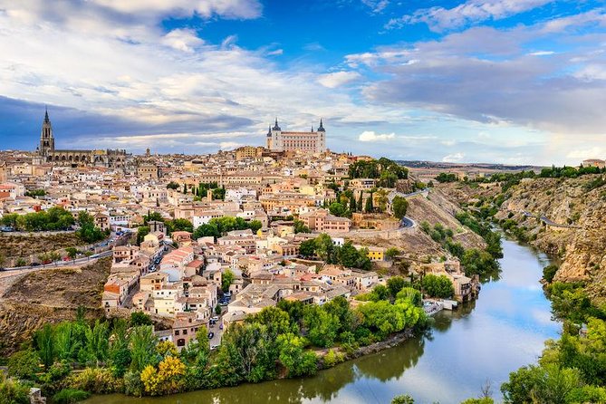 Toledo and Segovia with Priority Access to Alcazar of Segovia from Madrid - Practical Details: Meeting Point and Tour Logistics
