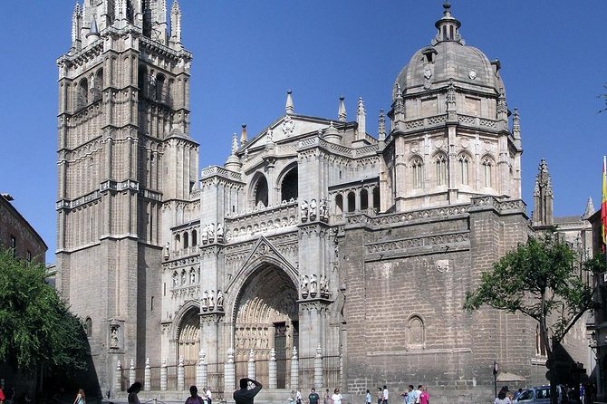Toledo Full-Day Walking Tour with Guide from Madrid - Toledo’s Roman Walls and Historic Gates