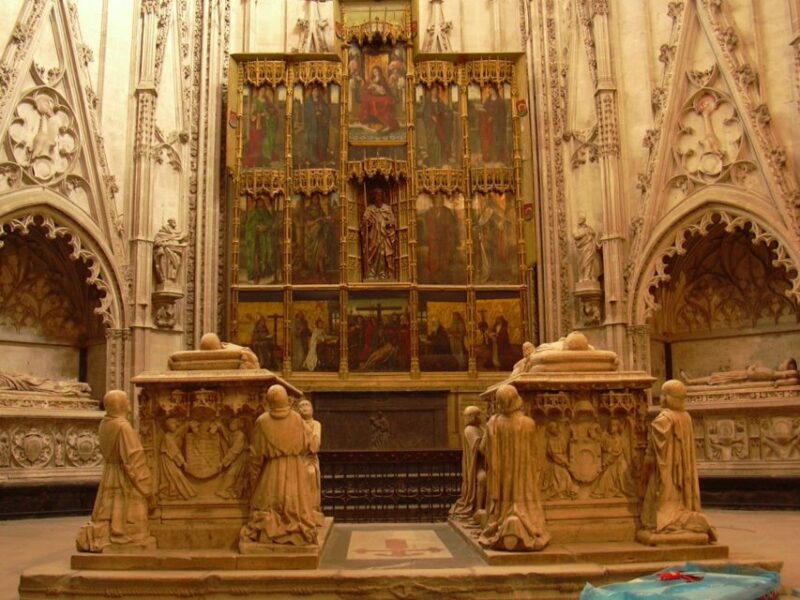 Toledo: Private Monuments Walking Tour with Monument Entry - Walking Through Toledo’s Medieval Jewish Quarter