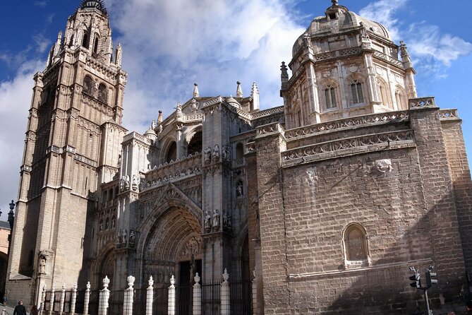 Toledo private tour from Madrid by private car - The Iconic Puerta de Bisagra: A Gate to History