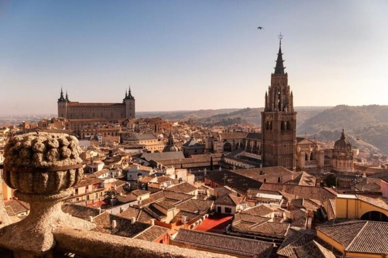Toledo : Private Walking Tour with a Pro guide - Key Points
