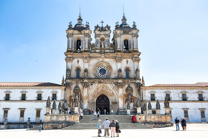 Tomar, Batalha & Alcobaça - 3 World Heritage Sites without rushing! - Discover the Convento de Cristo in Tomar