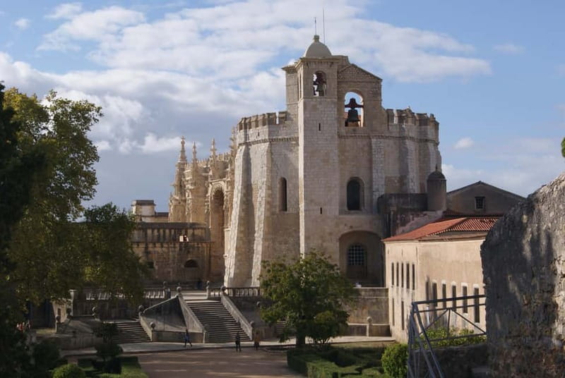 Tomar Walking Tour : Templar, Castle, Food, Ceramics, Fun! - Meeting Point and Tour Logistics