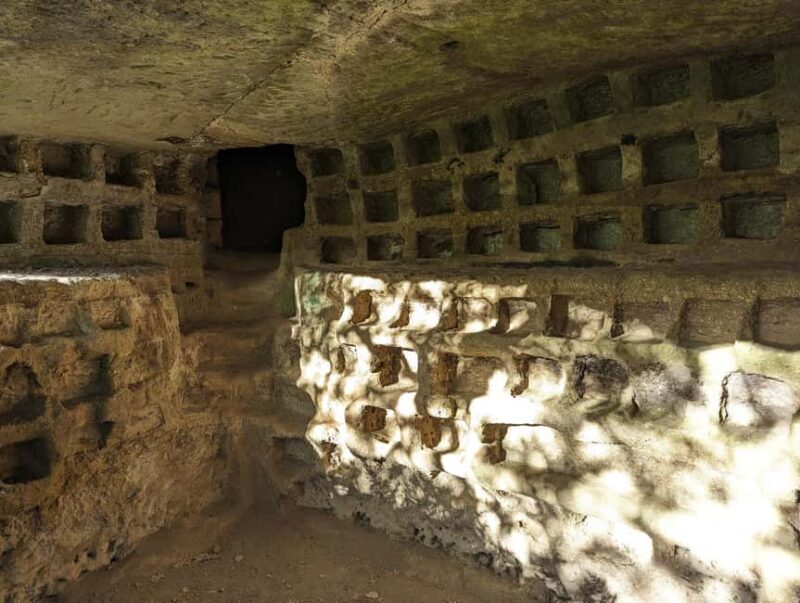 Tomb Hunting and Trekking Adventure in Sovana - Practical Details: Meeting Point and Accessibility