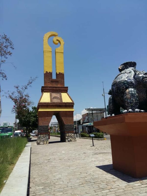 Tonala walking tour in the artisanal city - Discover the Artistic Heart of Tonalá with a 1.5-Hour Walking Tour