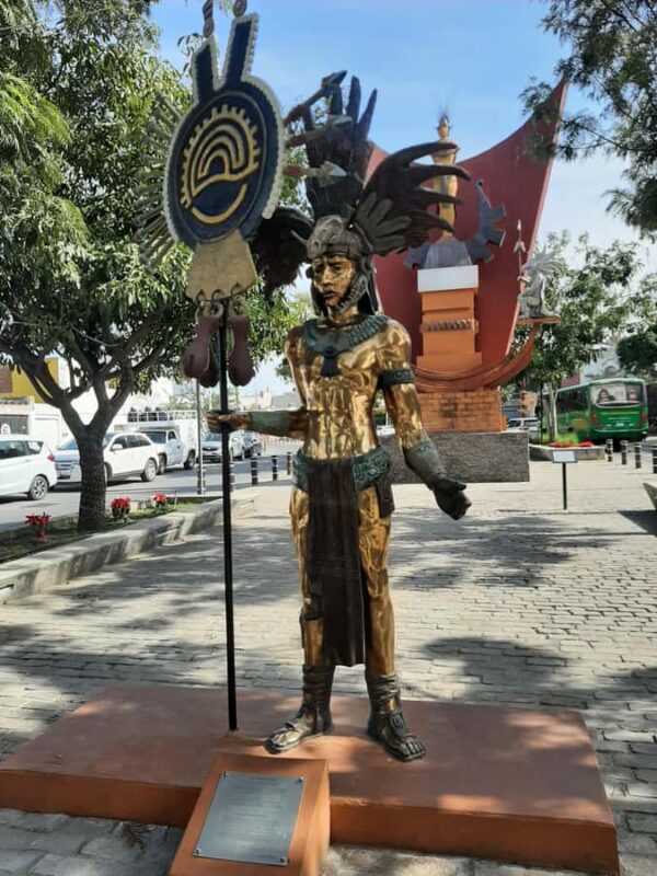 Tonala walking tour in the artisanal city - Exploring Tonalá’s Indigenous Queen and Murals