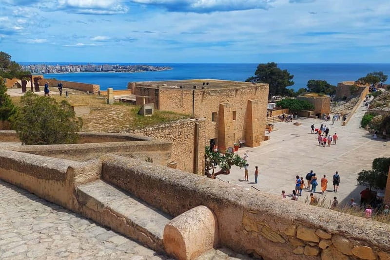Top 10 Alicante: history, flavor, and charm - Visiting the Iconic Paseo Puerto and Its Views