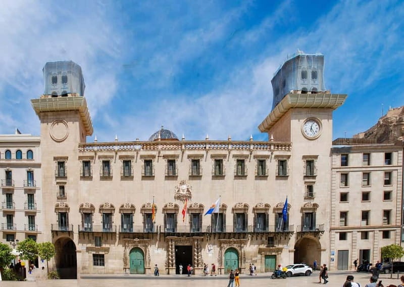 Top 10 Alicante: history, flavor, and charm - Visiting Plaza Gabriel Miró and Its Foliage