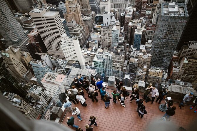 Top of the Rock and NYC 30+ Sights Walking Tour - Starting Point at Federal Hall and Early Sightseeing on Wall Street