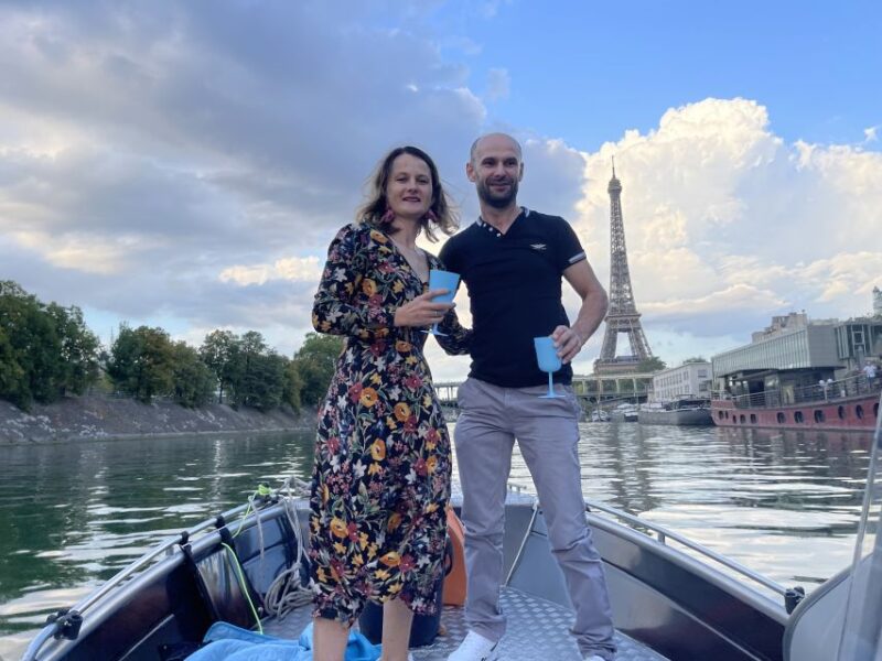 Top Private Cruises in Paris with Champagne + more surprises - Booking and Practical Tips for Your Seine Cruise