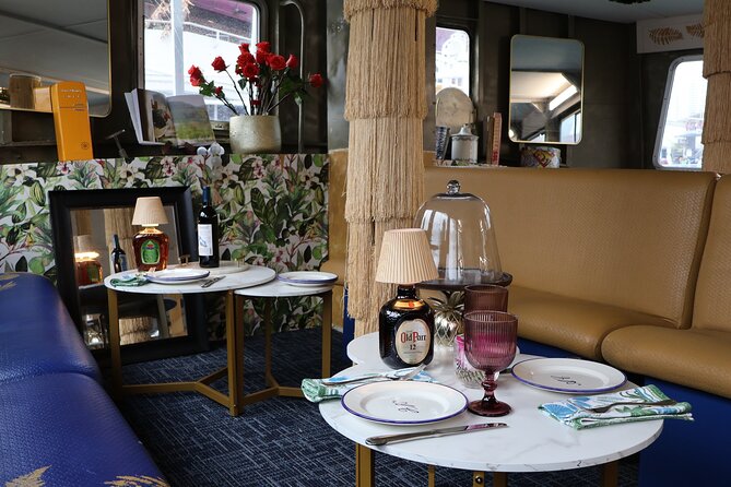 Top Rated 2 Hour Miami Night Skyline Cruise with Open Bar - The Open Bar: Cheers with Unmatched Views