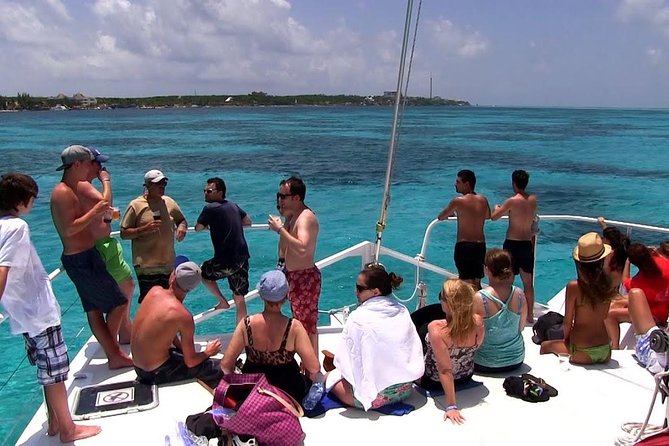 Top Sailing to Isla Mujeres with lunch and open bar from Cancun - Buffet Lunch and Drinking Options