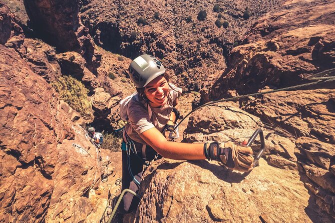 Top Vía Ferrata for Beginners in Gran Canaria - Logistics: Pickup and Group Size